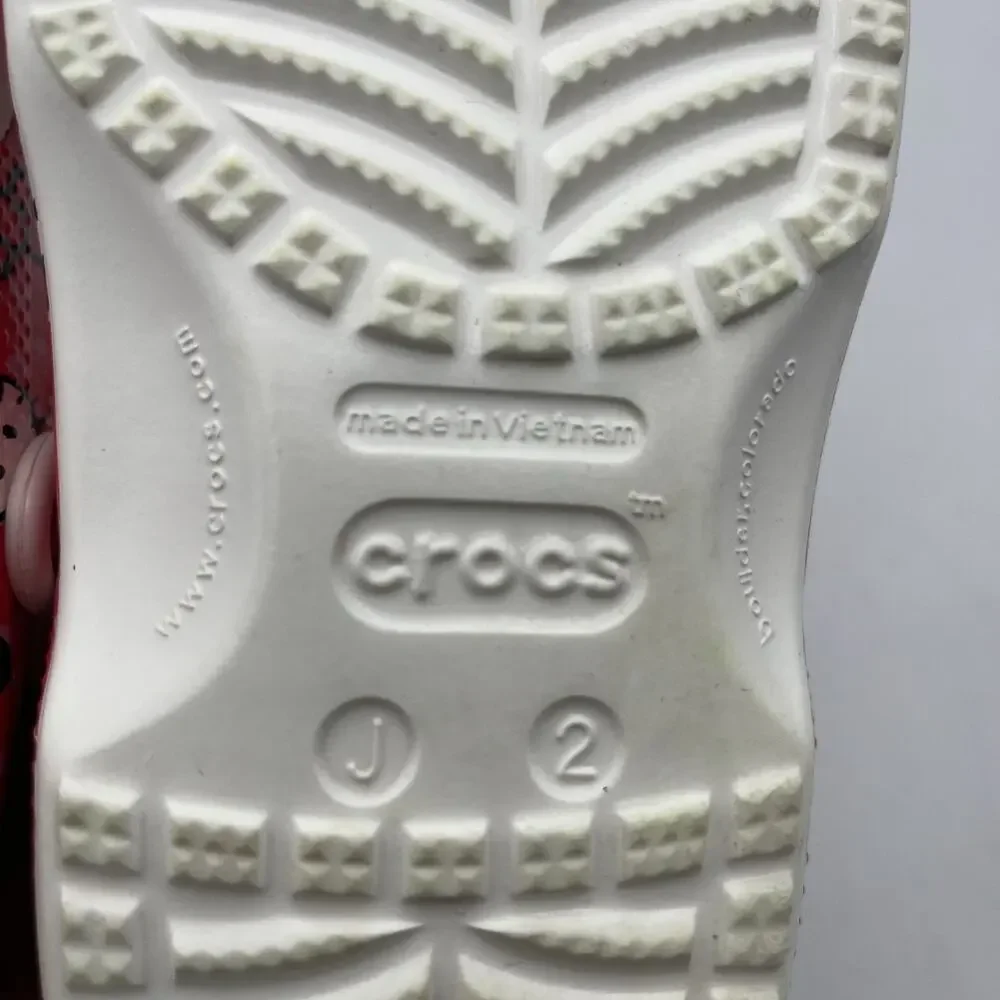 Hello Kitty Crocs Classic Clog Kids Children’s Size 2 Red White Sanrio Pre-owned